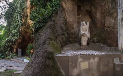 Gruta Nuestra Señora de Lourdes